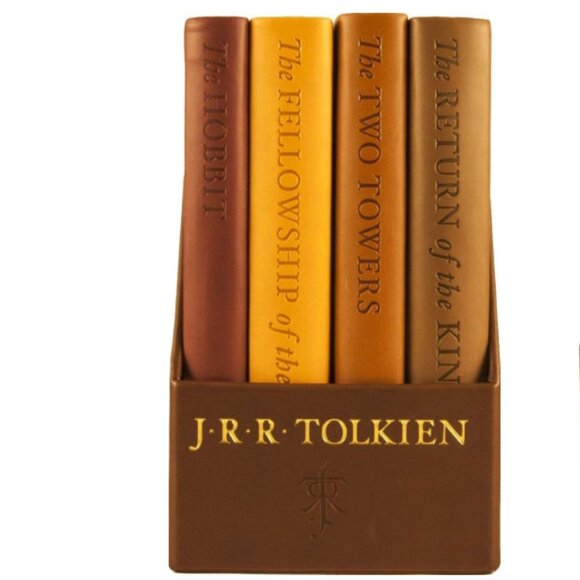 THE HOBBIT/THE LORD OF THE RINGS:DELUXE POCKET BOXED SET-4 BOOKS-TOLKIEN CLASSIC - Picture 1 of 7